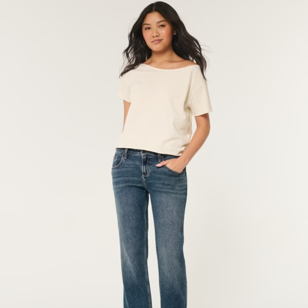 Hollister Women's Straight Leg Jeans - Dark Blue - Picture 2 of 5